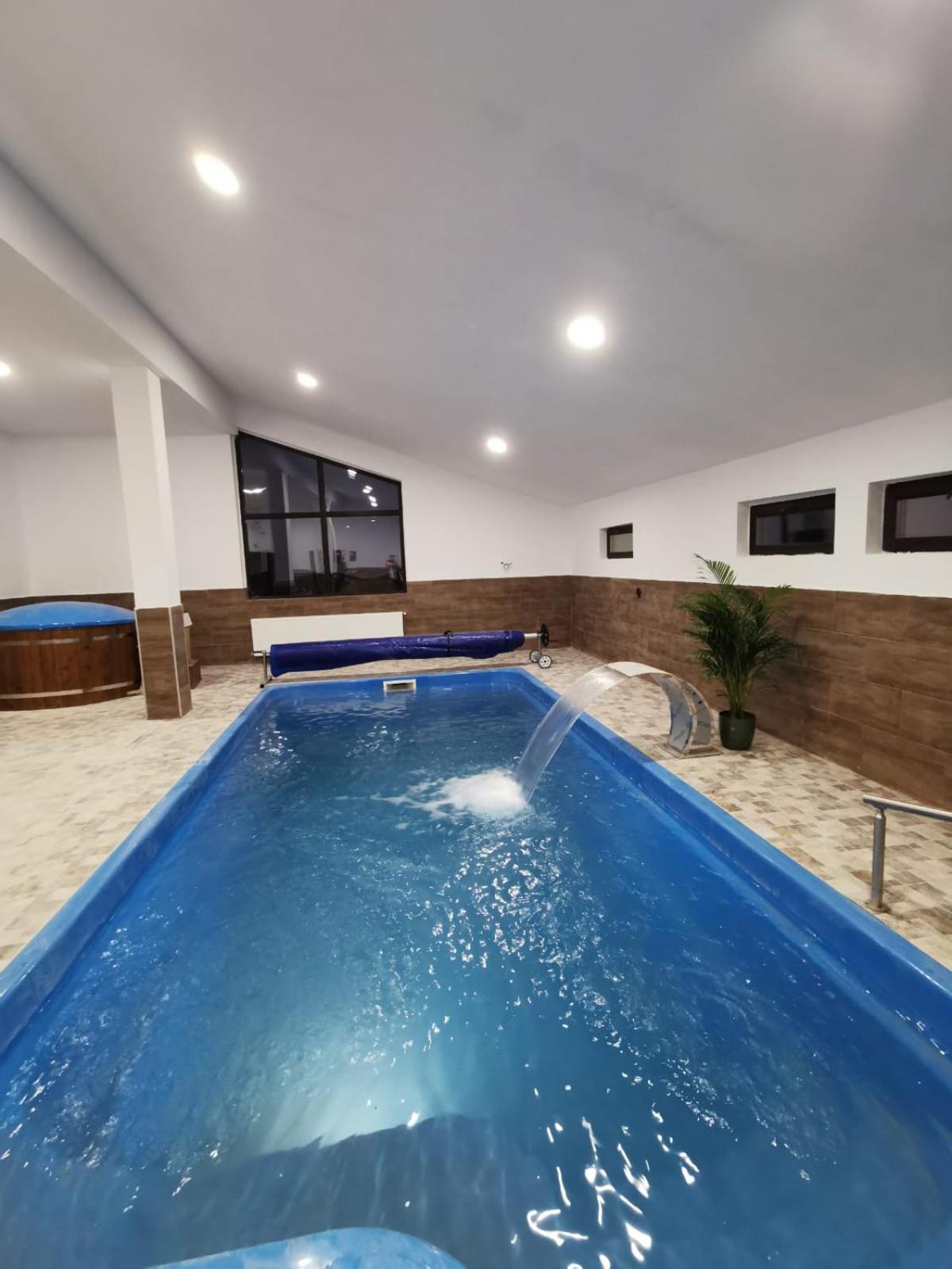 Cerbul Chalet Accommodation & Wellness Rîşnov Extérieur photo