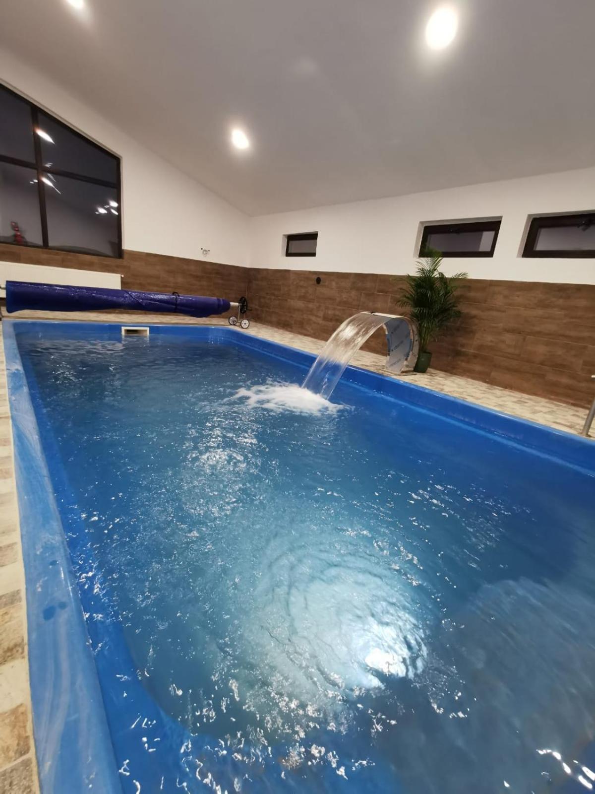 Cerbul Chalet Accommodation & Wellness Rîşnov Extérieur photo